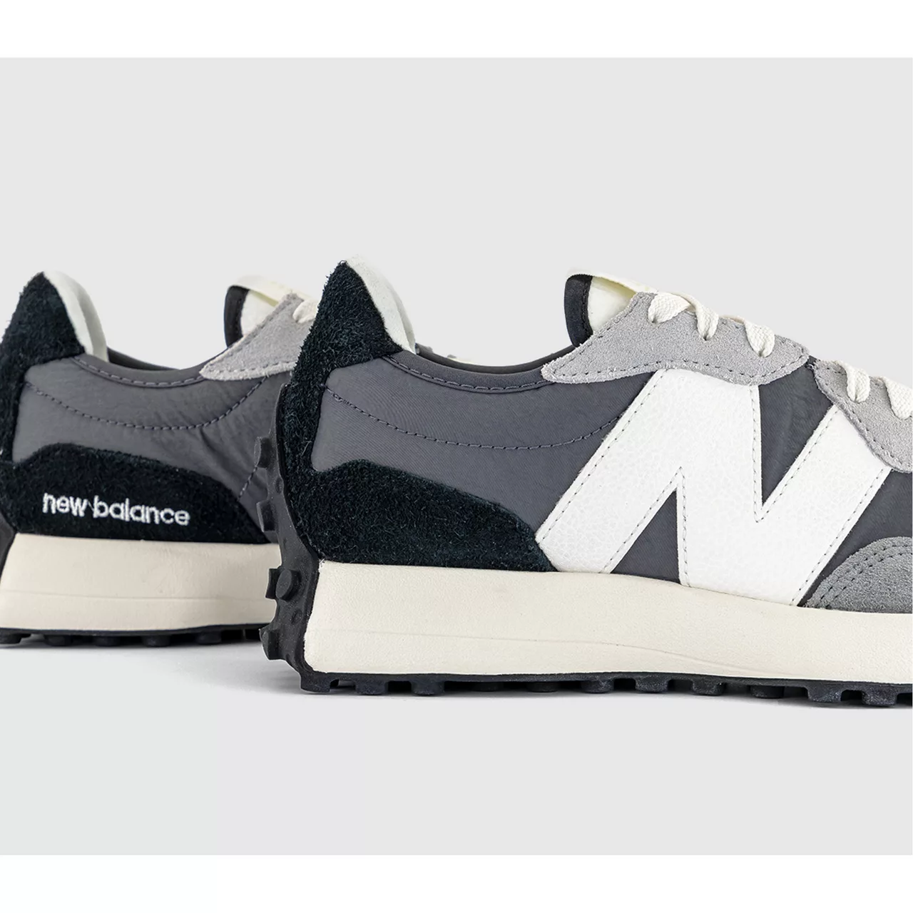 NEW BALANCE 327 Trainers - Grey