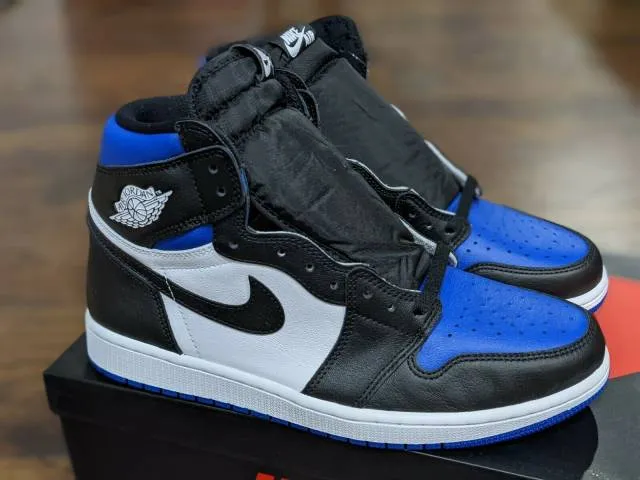 Nike Air Jordan 1 Retro High OG Royal Toe