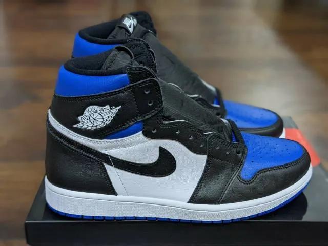 Nike Air Jordan 1 Retro High OG Royal Toe