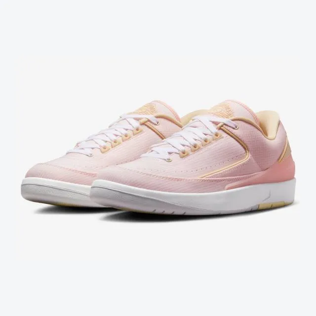 Nike Air Jordan 2 Low (Seersucker Pink/ Craft Atmosphere...