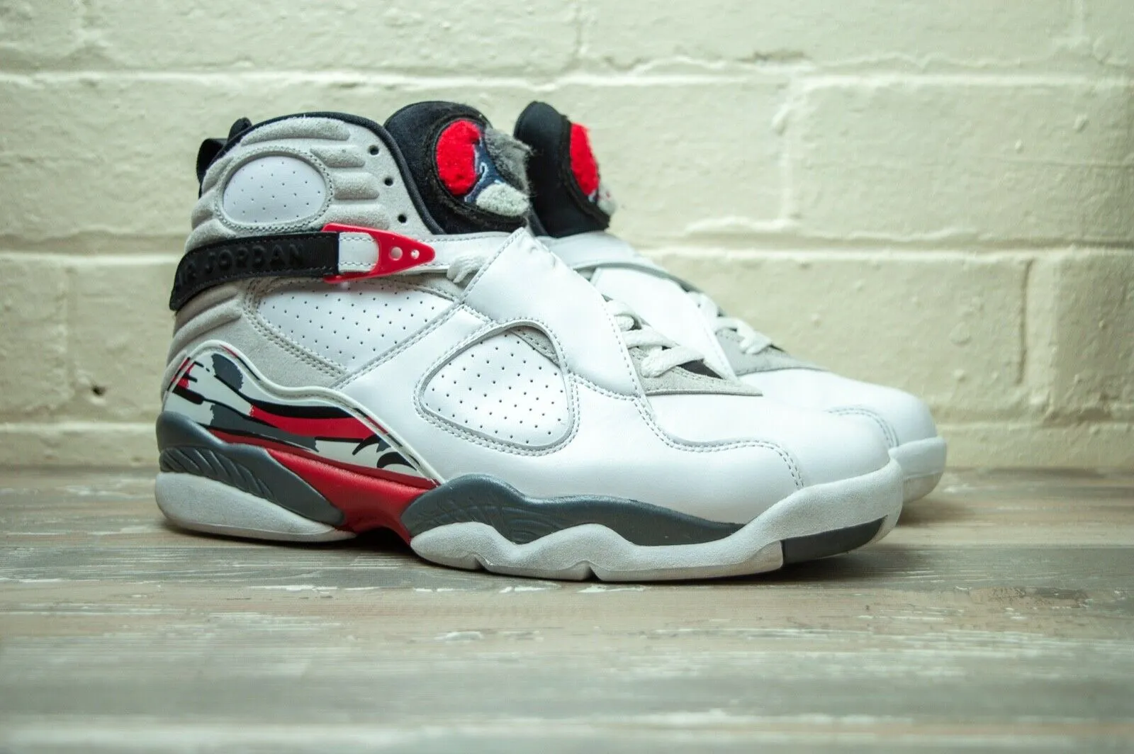 Nike Air Jordan 8 Retro Bugs Bunny 305381 103