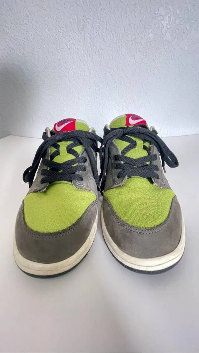 Nike dunk low pro kermit the frog muppets