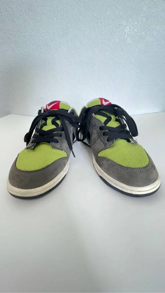 Nike dunk low pro kermit the frog muppets