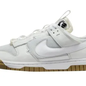 Nike dunk low remastered white gum