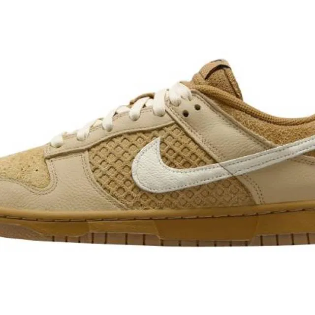 Nike dunk low waffle