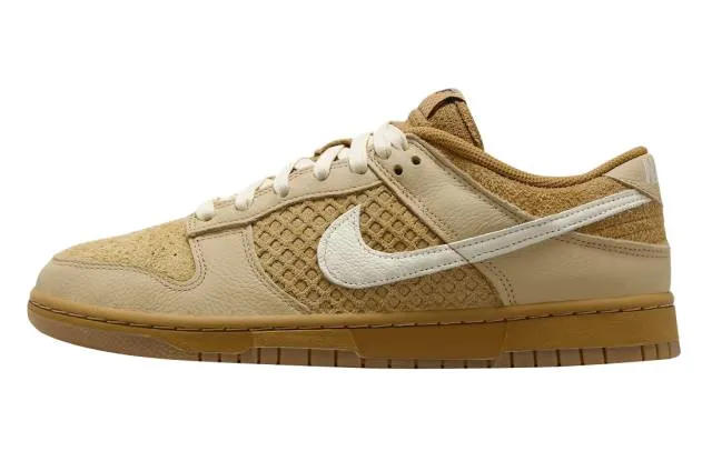 Nike dunk low waffle