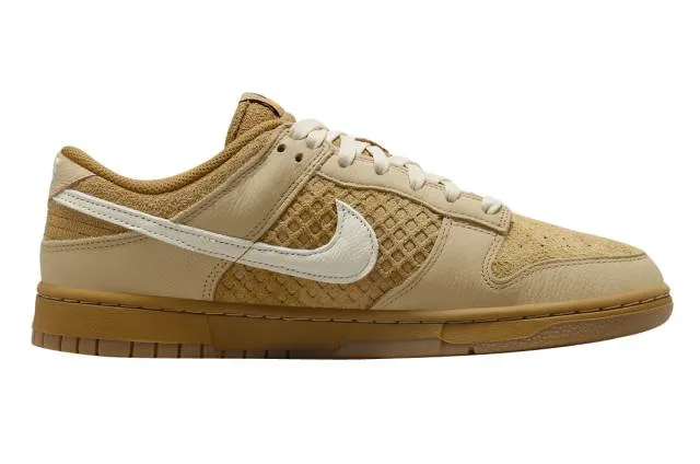 Nike dunk low waffle