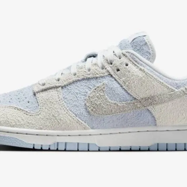 Nike dunk low wmns photon dust light armory blue