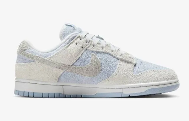 Nike dunk low wmns photon dust light armory blue