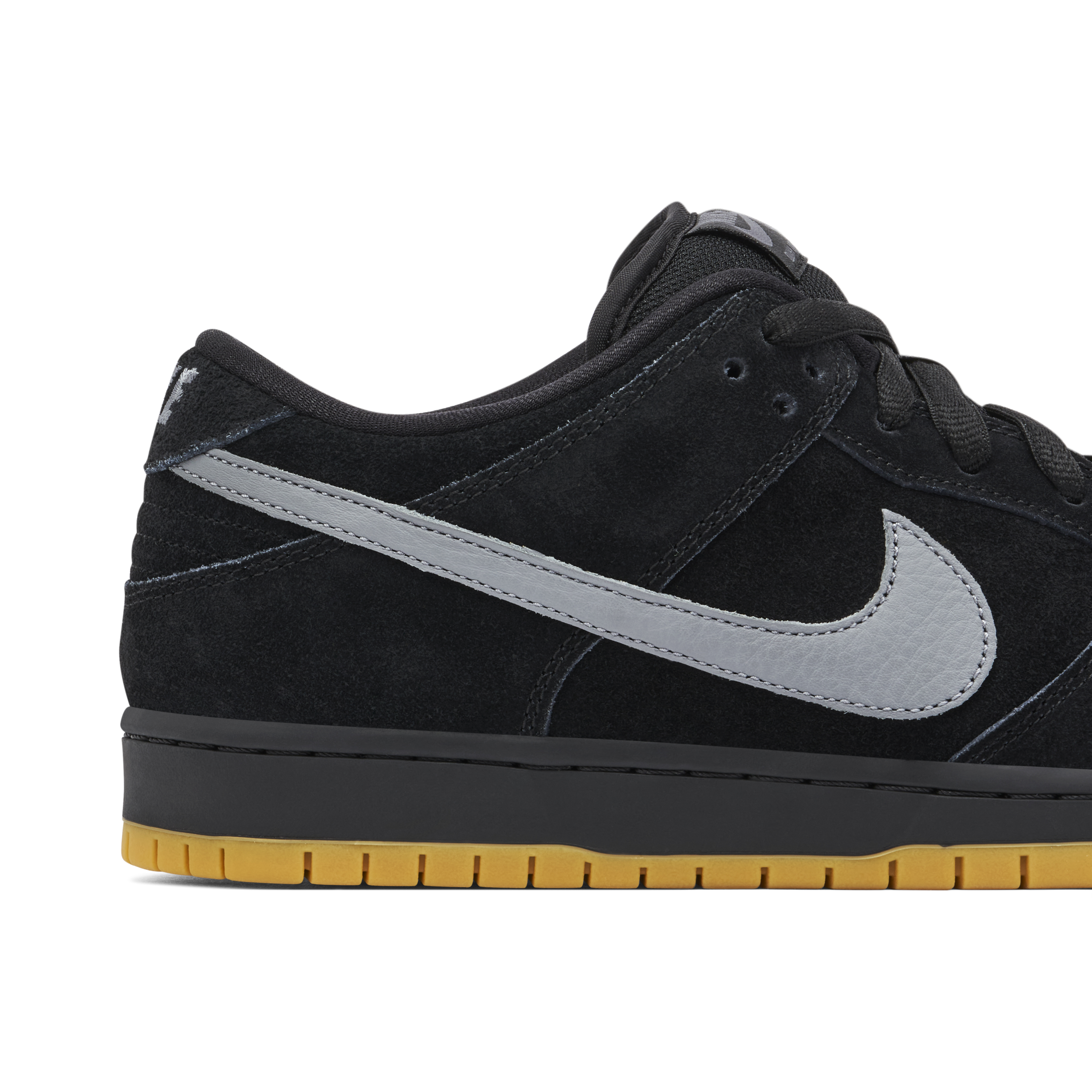 Nike SB Dunk Low Fog | BQ6817-010 | Laced