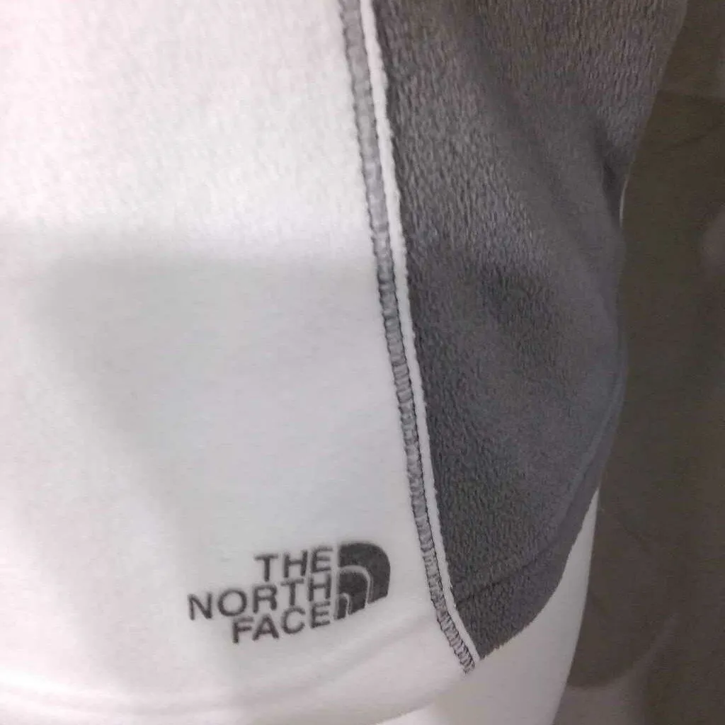 THE NORTH FACE WHITE & GRAY FLEECE TOP SIZE X SMALL TCC