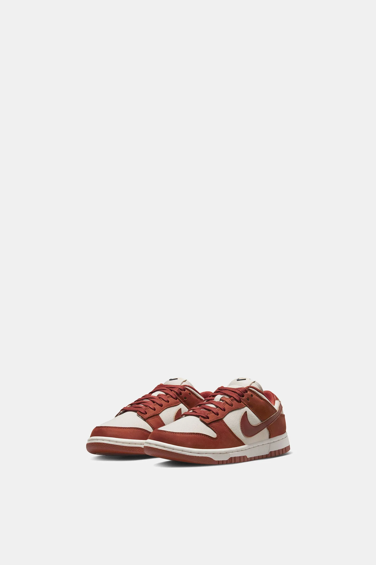 WOMEN'S NIKE DUNK LOW LX NBHD